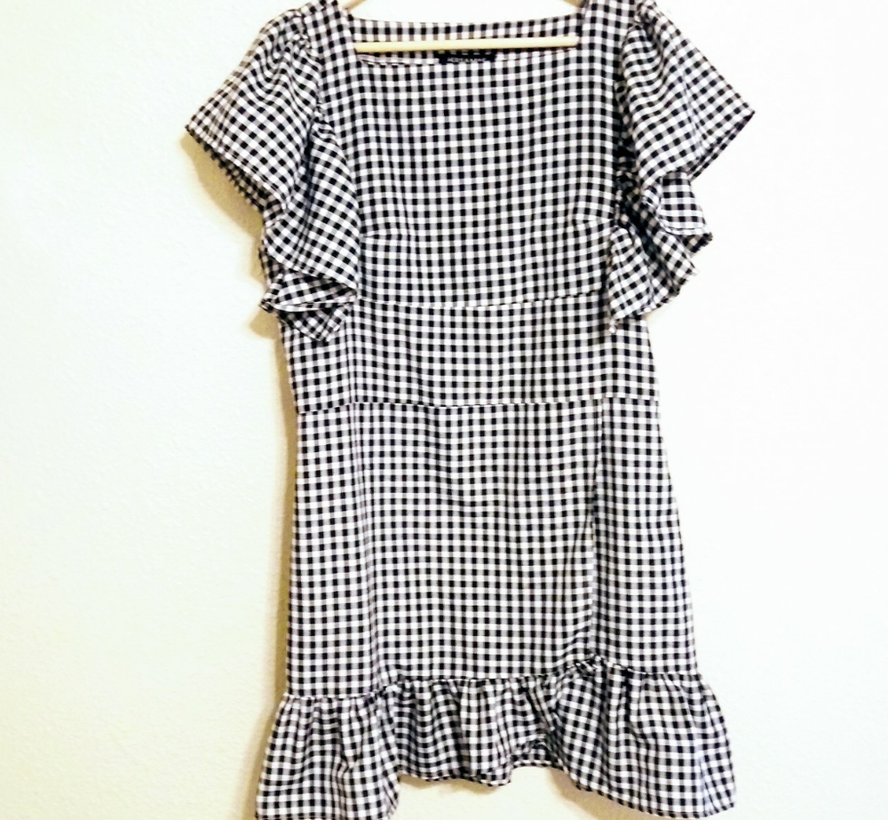 Hers & Mine vintage style ruffle sleeve dress - Picture 1 of 8